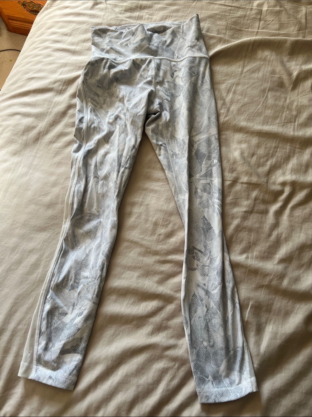 lululemon athletica White and Light Gray Printed Leggings